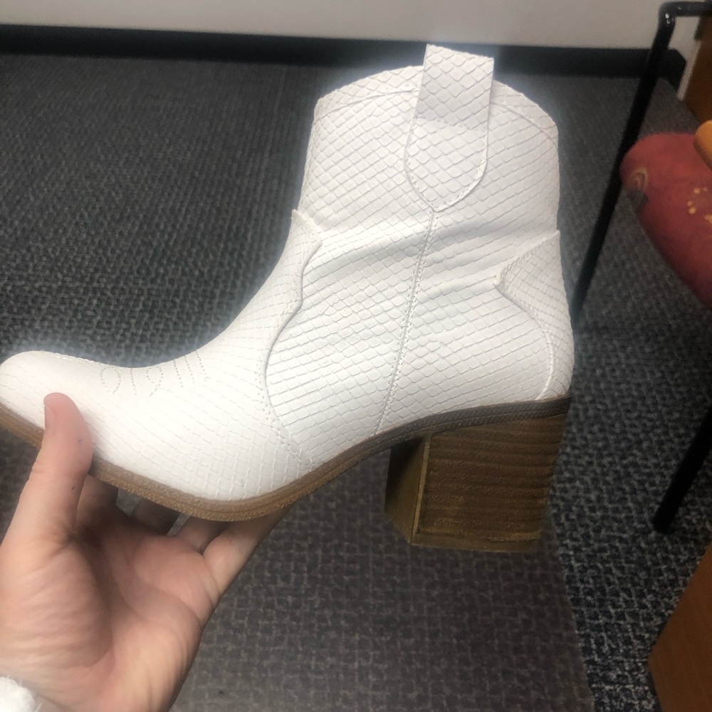 White Dirty Laundry Boots